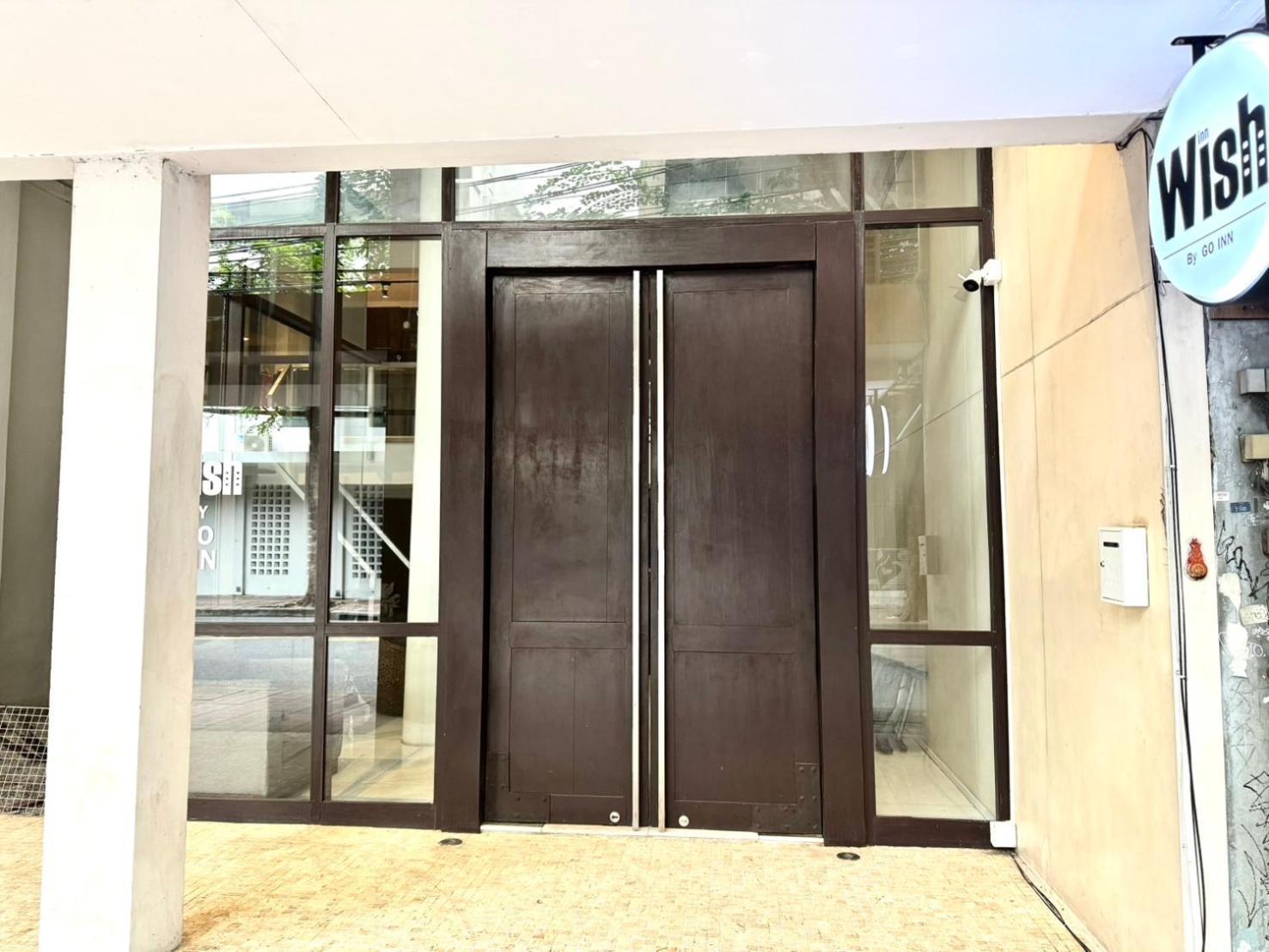 Wish Inn Silom - วิช อินน์ สีลม X Bangkok Exterior foto